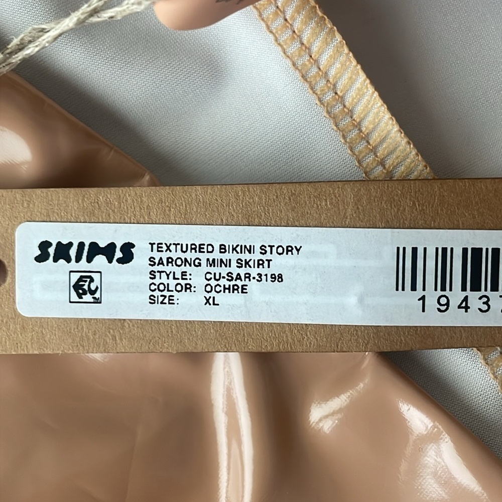 SKIMS NWT Ochre Faux Leather Textured Bikini Story Sarong Mini Skirt Size XL - Picture 5 of 7